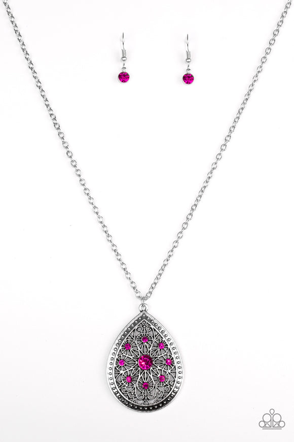 I  Am Queen - Pink Necklace - Box 3 - Pink