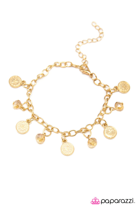 The Euro - Gold Bracelet - Clasp Gold Box
