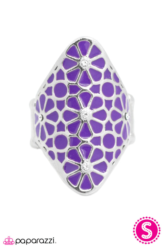 A Spring Spree - Purple Ring - Box 6