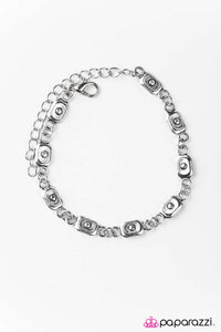 Basic Training - Silver Bracelet - Clasp Silver Box