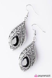 Roaring Twenties - Black Earring