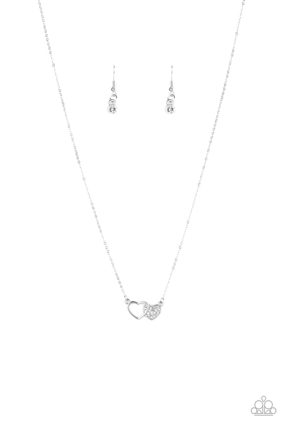 Charming Couple - White Necklace - Box 11 - White