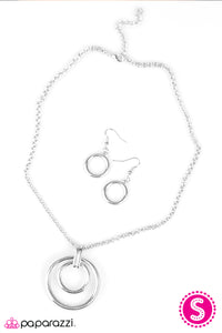 ROUND For Glory - Silver Necklace - Box 16 - Silver