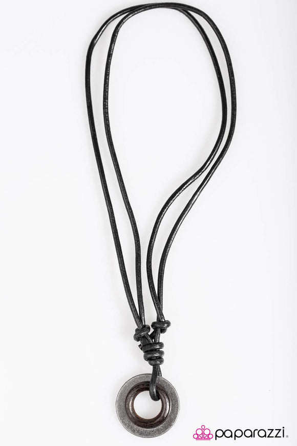 Shipwrecked - Black Urban Necklace