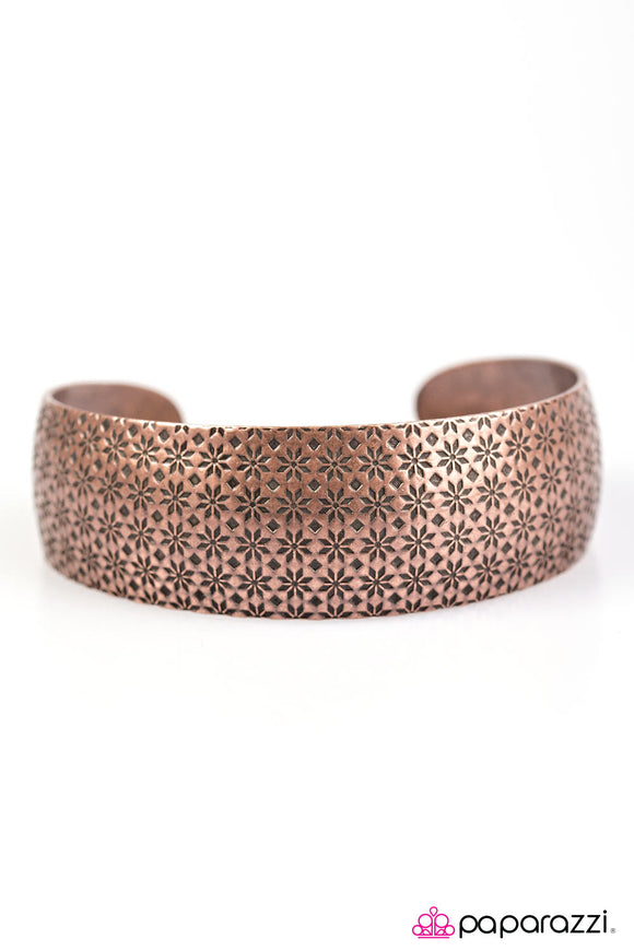 Summer Daisies - Copper Cuff Bracelet