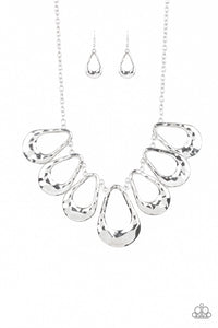 Teardrop Envy - Silver Necklace - Box 16 - Silver