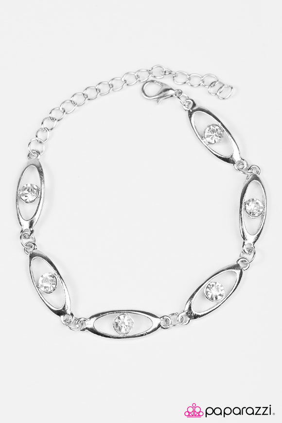 Starry Eyed - White Bracelet