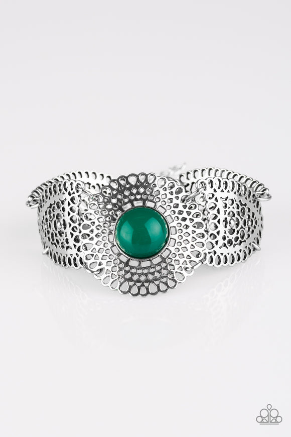 Avant-VANGUARD - Green Bracelet - Convention Jewelry - Green Clasp