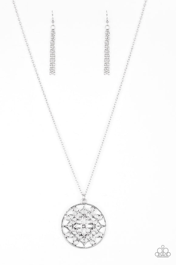 Mandala Melody - Silver Necklace - Box 17 - Silver