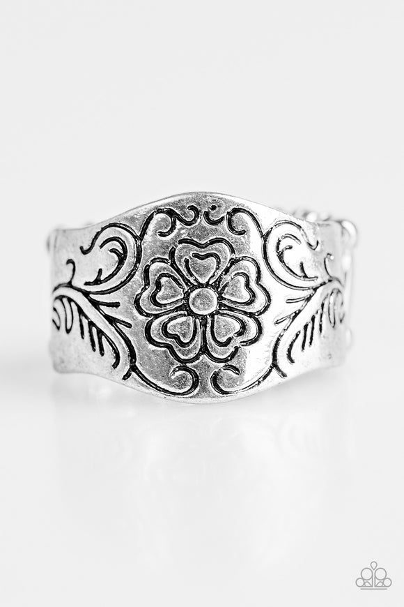 Feeling Flowery - Silver Ring - Box 12