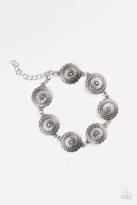 Prairie Posh - Silver Bracelet - Clasp Silver Box