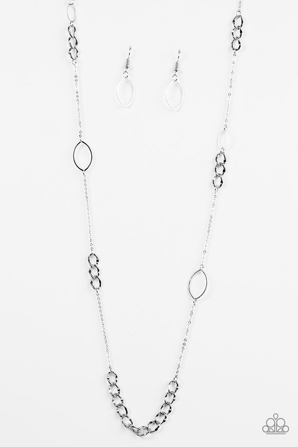 Metro Minimalist - Silver Necklace - Box 18 - Silver