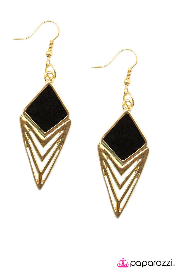 Call Of The Wild - Black/Gold Earring