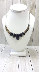 A BULL House - Black Necklace - Box 9 - Black