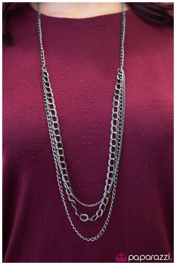Top Of The Chain - Black Necklace - Box 10 - Black