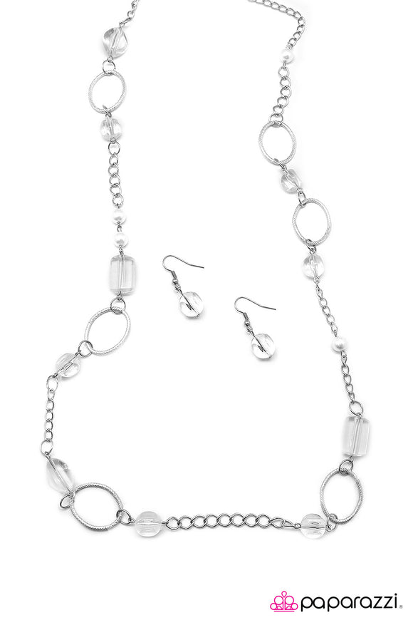 In Nuetral - White Necklace - Box 8 - White