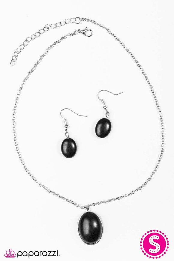 Stone Bridge - Black Necklace - Box 8 - Black